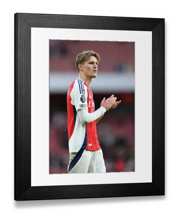 Framed Print : Arsenal FC v West Ham United FC - Premier League Framed Print : Arsenal FC v West Ham United FC - Premier League