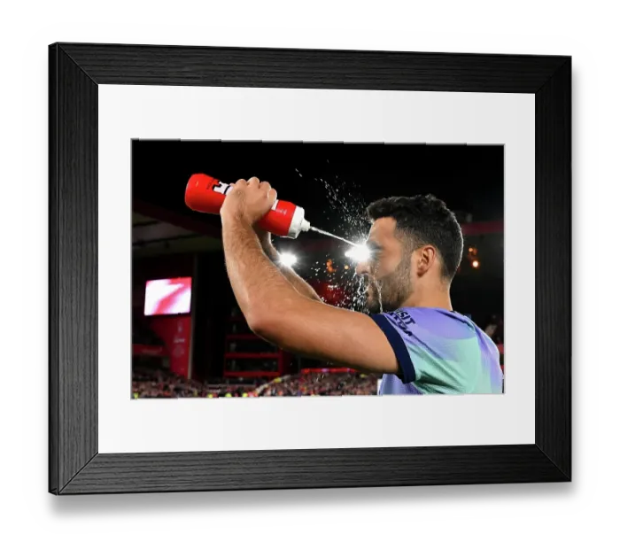 Framed Print : Nottingham Forest FC v Arsenal FC - Premier League Framed Print : Nottingham Forest FC v Arsenal FC - Premier League