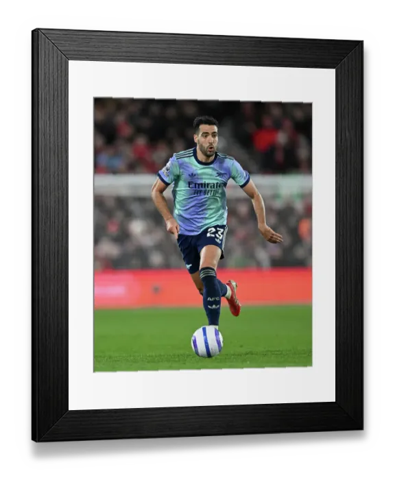 Framed Print : Nottingham Forest FC v Arsenal FC - Premier League