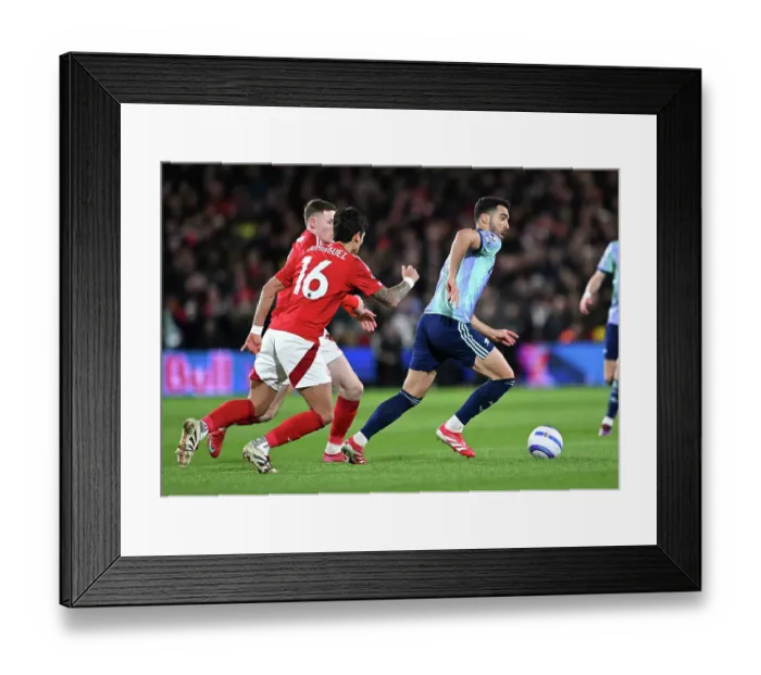 Framed Print : Nottingham Forest FC v Arsenal FC - Premier League