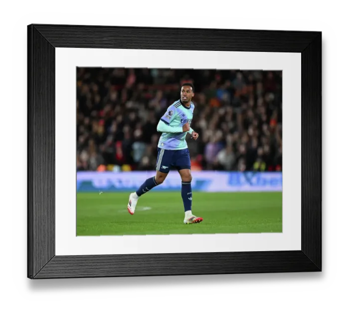 Framed Print : Nottingham Forest FC v Arsenal FC - Premier League