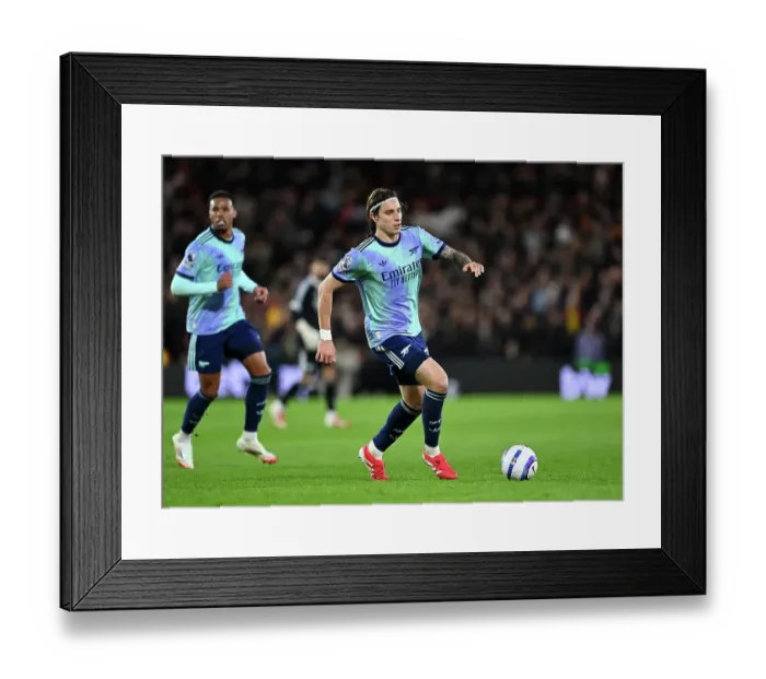 Framed Print : Nottingham Forest FC v Arsenal FC - Premier League