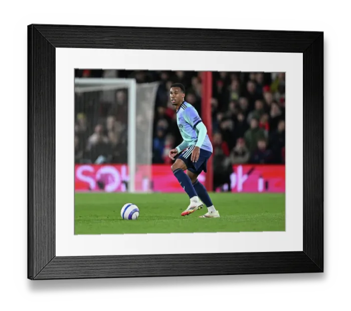 Framed Print : Nottingham Forest FC v Arsenal FC - Premier League Framed Print : Nottingham Forest FC v Arsenal FC - Premier League