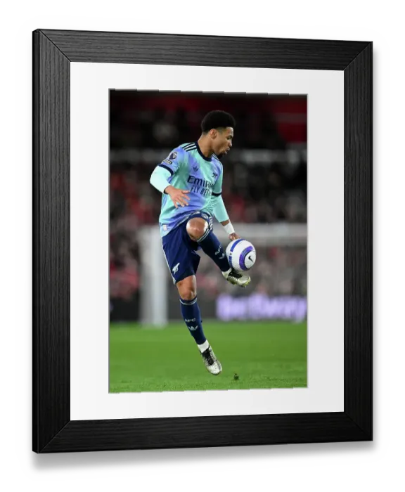 Framed Print : Nottingham Forest FC v Arsenal FC - Premier League