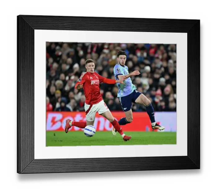 Framed Print : Nottingham Forest FC v Arsenal FC - Premier League