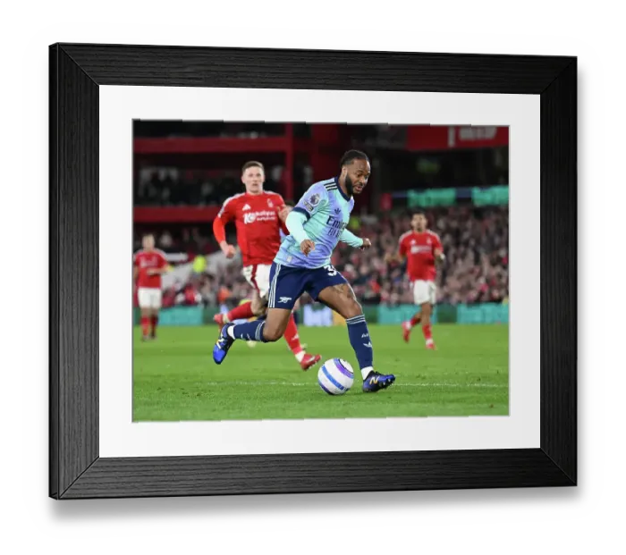 Framed Print : Nottingham Forest FC v Arsenal FC - Premier League