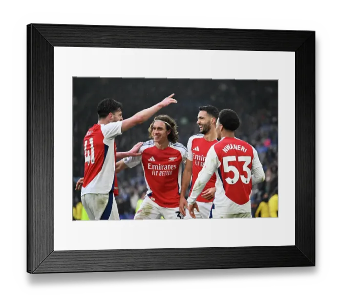 Framed Print : Leicester City FC v Arsenal FC - Premier League