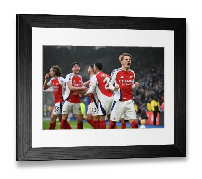 Framed Print : Leicester City FC v Arsenal FC - Premier League