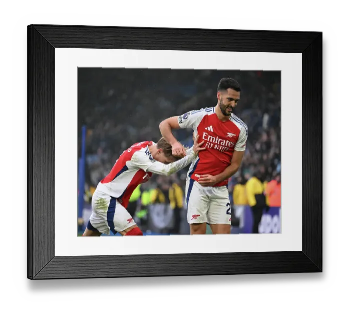 Framed Print : Leicester City FC v Arsenal FC - Premier League Framed Print : Leicester City FC v Arsenal FC - Premier League