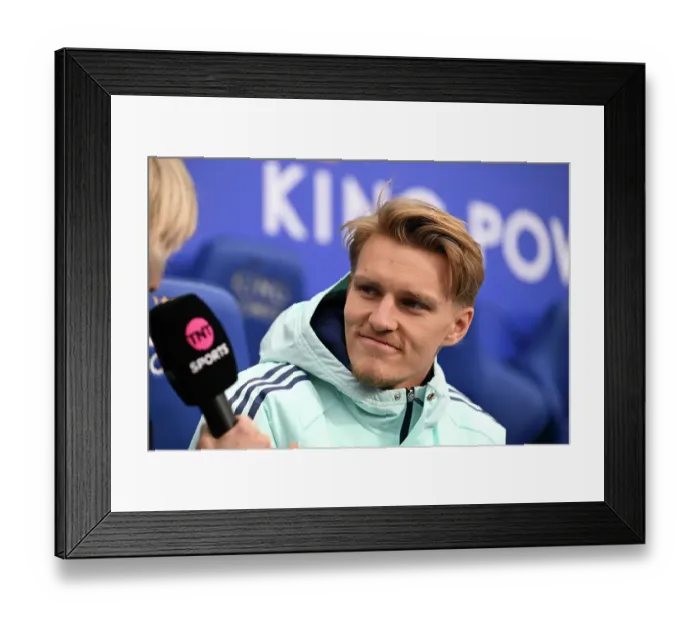 Framed Print : Leicester City FC v Arsenal FC - Premier League Framed Print : Leicester City FC v Arsenal FC - Premier League