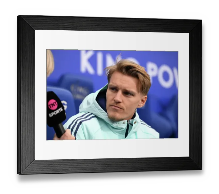 Framed Print : Leicester City FC v Arsenal FC - Premier League Framed Print : Leicester City FC v Arsenal FC - Premier League