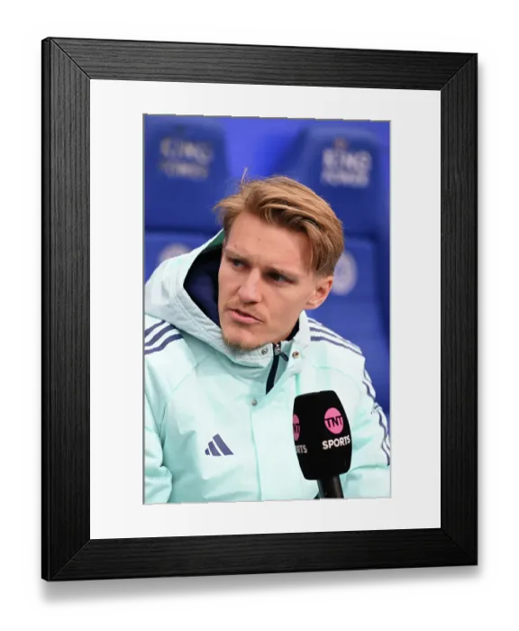Framed Print : Leicester City FC v Arsenal FC - Premier League Framed Print : Leicester City FC v Arsenal FC - Premier League