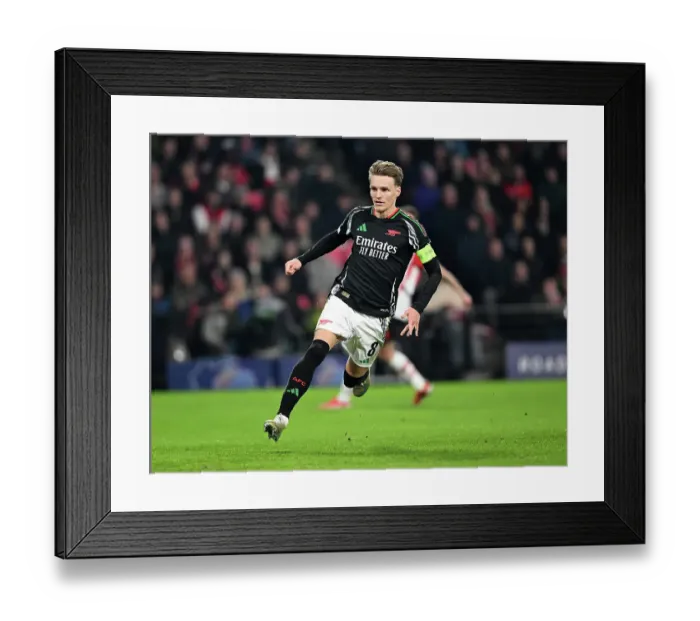Framed Print : PSV Eindhoven v Arsenal FC - UEFA Champions League 2024 / 25 Round of 16 First Leg
