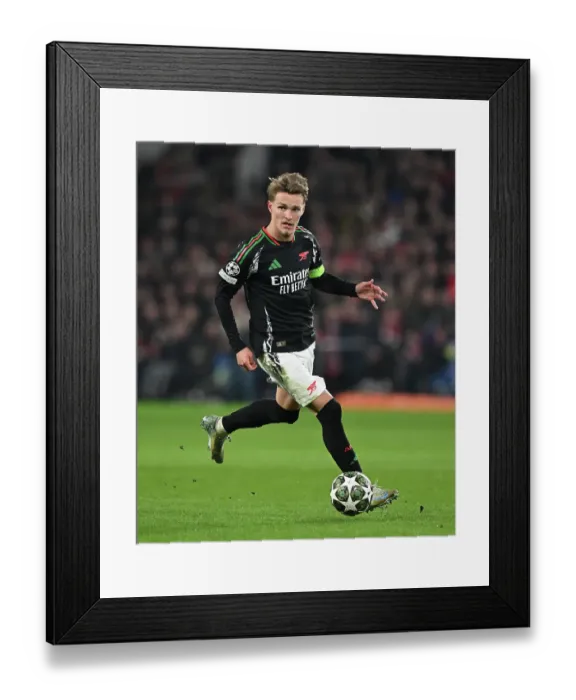 Framed Print : PSV Eindhoven v Arsenal FC - UEFA Champions League 2024 / 25 Round of 16 First Leg