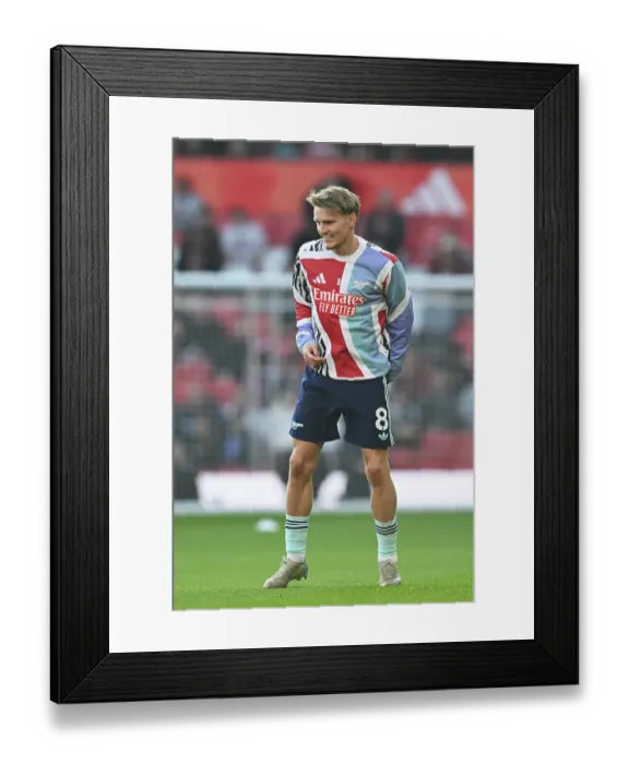 Framed Print : Manchester United FC v Arsenal FC - Premier League