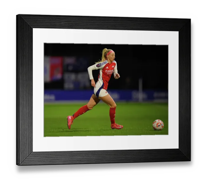 Framed Print : Everton FC v Arsenal FC - Barclays Women's Super League Everton FC v Arsenal FC - Barclays Women's Super League