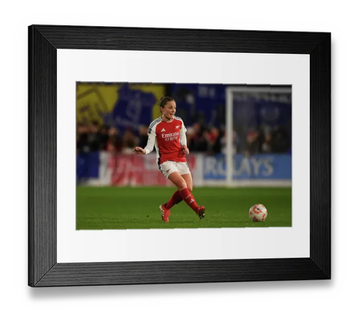 Framed Print : Everton FC v Arsenal FC - Barclays Women's Super League Everton FC v Arsenal FC - Barclays Women's Super League