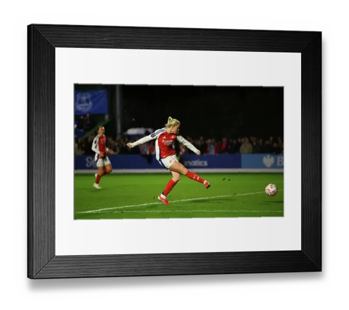 Framed Print : Everton FC v Arsenal FC - Barclays Women's Super League Everton FC v Arsenal FC - Barclays Women's Super League Framed Print : Everton FC v Arsenal FC - Barclays Women's Super League Everton FC v Arsenal FC - Barclays Women's Super League