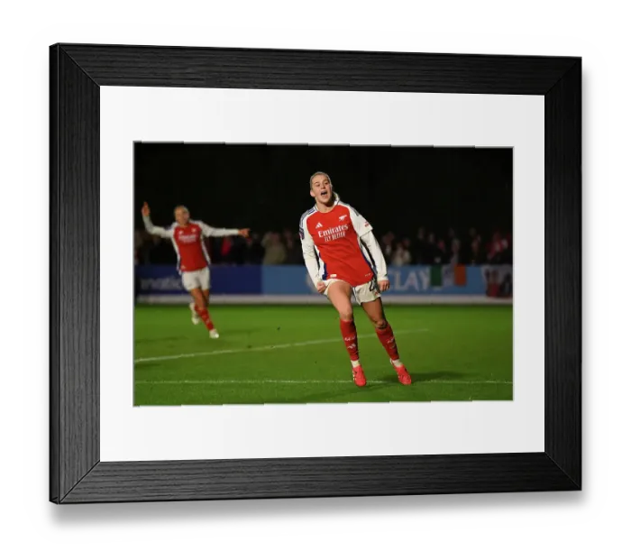 Framed Print : Everton FC v Arsenal FC - Barclays Women's Super League Everton FC v Arsenal FC - Barclays Women's Super League Framed Print : Everton FC v Arsenal FC - Barclays Women's Super League Everton FC v Arsenal FC - Barclays Women's Super League
