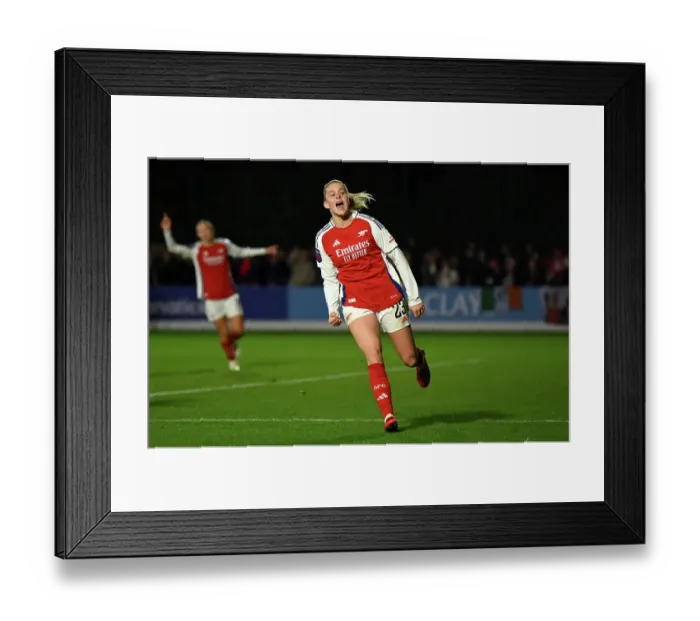 Framed Print : Everton FC v Arsenal FC - Barclays Women's Super League Everton FC v Arsenal FC - Barclays Women's Super League Framed Print : Everton FC v Arsenal FC - Barclays Women's Super League Everton FC v Arsenal FC - Barclays Women's Super League