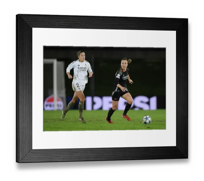 Framed Print : Real Madrid CF v Arsenal FC - UEFA Women's Champions League Quarter Finals First Leg Real Madrid CF v Arsenal FC - UEFA Women's Champions League Quarter Finals First Leg
