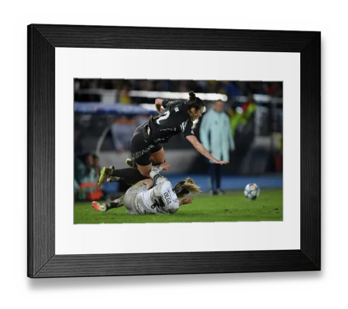 Framed Print : Real Madrid CF v Arsenal FC - UEFA Women's Champions League Quarter Finals First Leg Real Madrid CF v Arsenal FC - UEFA Women's Champions League Quarter Finals First Leg Framed Print : Real Madrid CF v Arsenal FC - UEFA Women's Champions League Quarter Finals First Leg Real Madrid CF v Arsenal FC - UEFA Women's Champions League Quarter Finals First Leg
