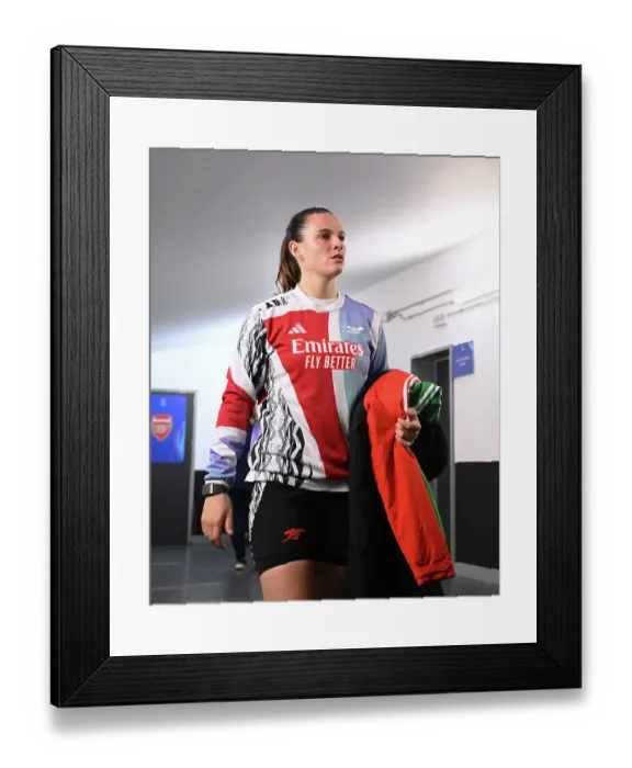 Framed Print : Real Madrid CF v Arsenal FC - UEFA Women's Champions League Quarter Finals First Leg Real Madrid CF v Arsenal FC - UEFA Women's Champions League Quarter Finals First Leg