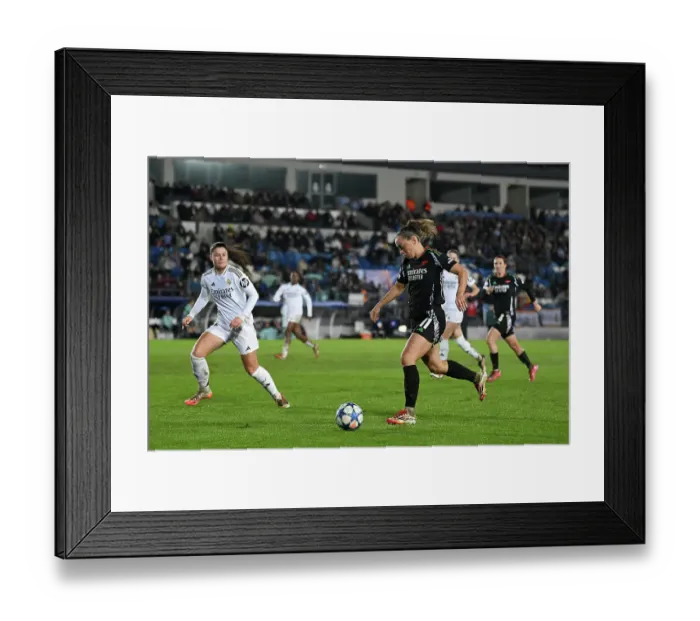 Framed Print : Real Madrid CF v Arsenal FC - UEFA Women's Champions League Quarter Finals First Leg Real Madrid CF v Arsenal FC - UEFA Women's Champions League Quarter Finals First Leg