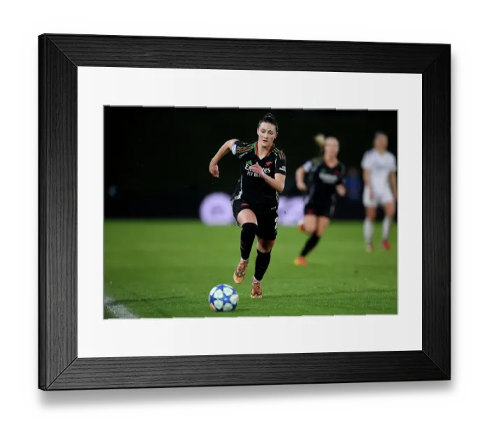 Framed Print : Real Madrid CF v Arsenal FC - UEFA Women's Champions League Quarter Finals First Leg Real Madrid CF v Arsenal FC - UEFA Women's Champions League Quarter Finals First Leg
