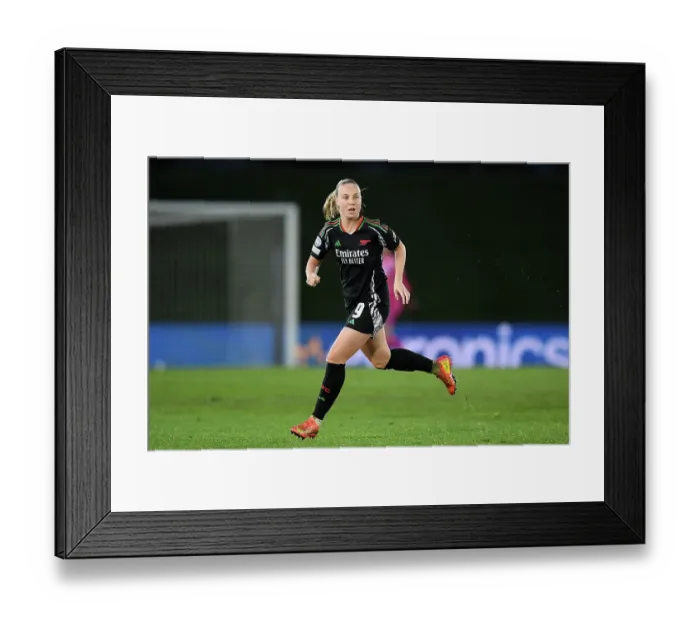 Framed Print : Real Madrid CF v Arsenal FC - UEFA Women's Champions League Quarter Finals First Leg Real Madrid CF v Arsenal FC - UEFA Women's Champions League Quarter Finals First Leg