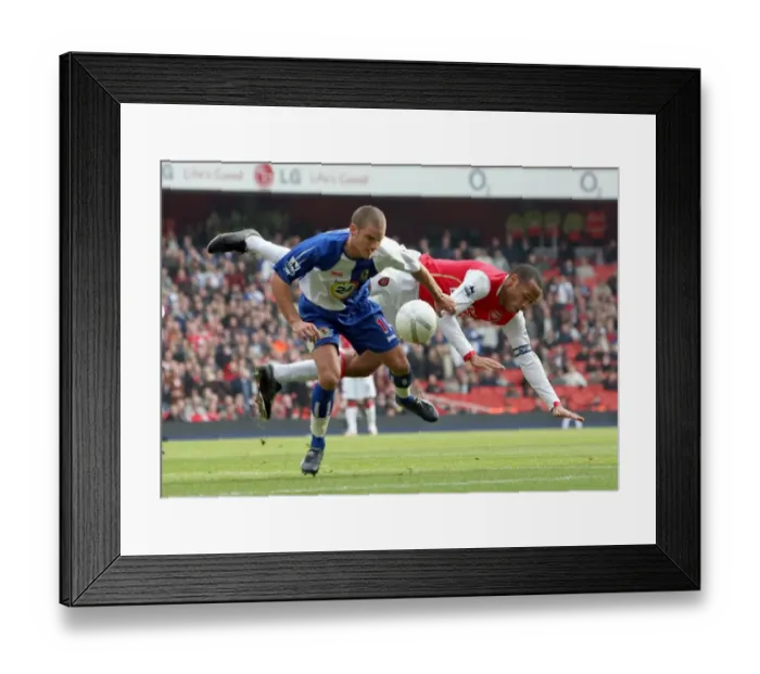 Framed Print : Thierry Henry vs. David Bentley: Stalemate at Emirates Stadium - FA Cup 5th Round, Arsenal vs. Blackburn Rovers (2007)