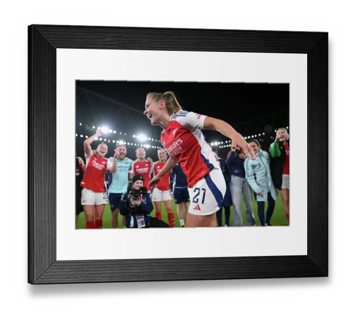Framed Print : Arsenal FC v Liverpool FC - Barclays Women's Super League Arsenal FC v Liverpool FC - Barclays Women's Super League Framed Print : Arsenal FC v Liverpool FC - Barclays Women's Super League Arsenal FC v Liverpool FC - Barclays Women's Super League
