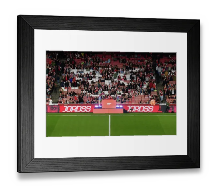 Framed Print : Arsenal FC v Liverpool FC - Barclays Women's Super League