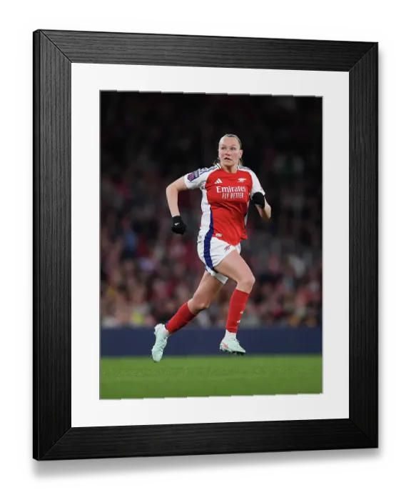 Framed Print : Arsenal FC v Liverpool FC - Barclays Women's Super League Arsenal FC v Liverpool FC - Barclays Women's Super League Framed Print : Arsenal FC v Liverpool FC - Barclays Women's Super League Arsenal FC v Liverpool FC - Barclays Women's Super League