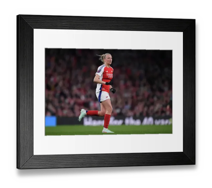Framed Print : Arsenal FC v Liverpool FC - Barclays Women's Super League Arsenal FC v Liverpool FC - Barclays Women's Super League Framed Print : Arsenal FC v Liverpool FC - Barclays Women's Super League Arsenal FC v Liverpool FC - Barclays Women's Super League