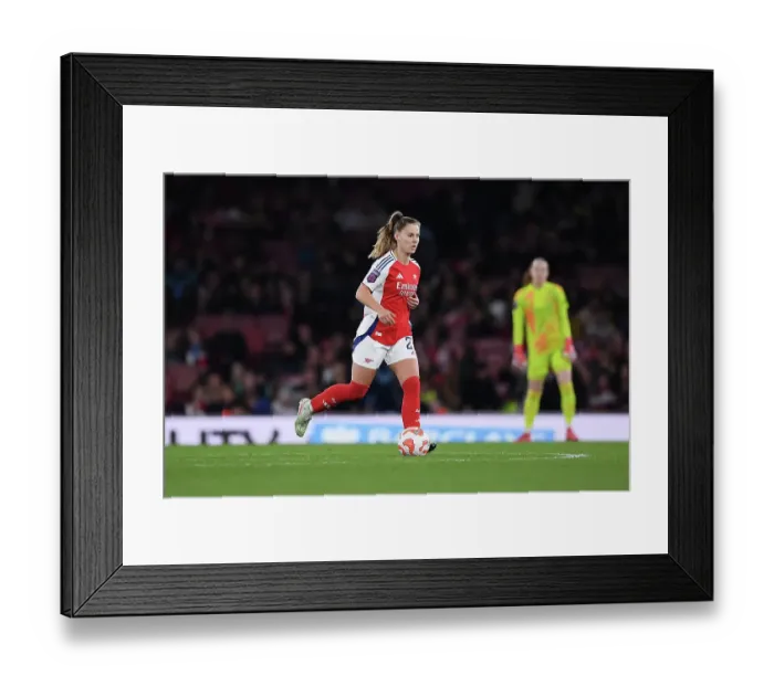 Framed Print : Arsenal FC v Liverpool FC - Barclays Women's Super League Arsenal FC v Liverpool FC - Barclays Women's Super League Framed Print : Arsenal FC v Liverpool FC - Barclays Women's Super League Arsenal FC v Liverpool FC - Barclays Women's Super League