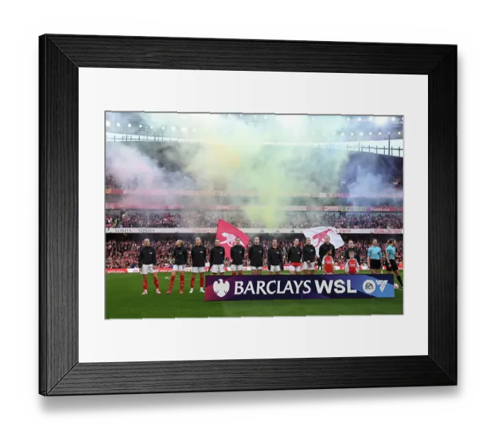 Framed Print : Arsenal FC v Liverpool FC - Barclays Women's Super League Framed Print : Arsenal FC v Liverpool FC - Barclays Women's Super League
