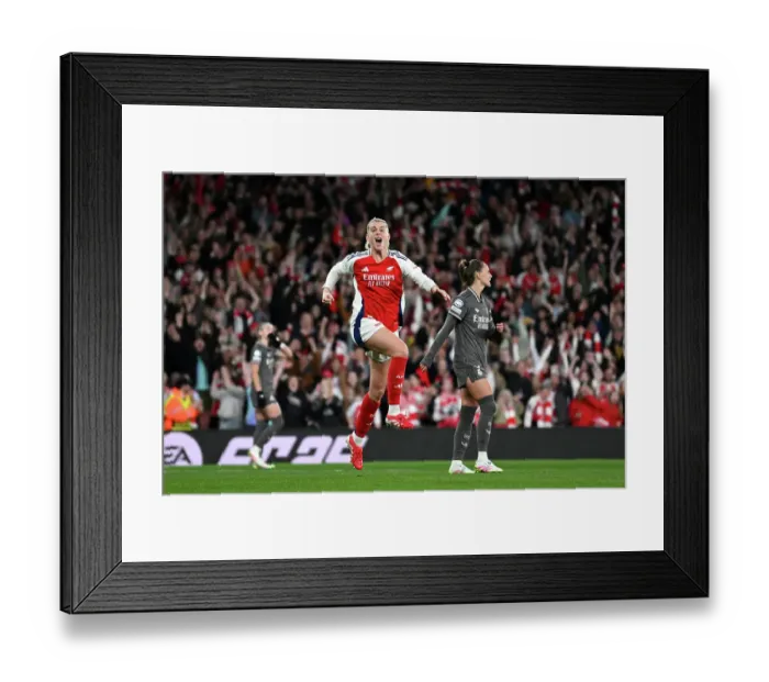 Framed Print : Arsenal FC v Real Madrid CF - UEFA Women's Champions League Quarter Finals Second Leg Arsenal FC v Real Madrid CF - UEFA Women's Champions League Quarter Finals Second Leg