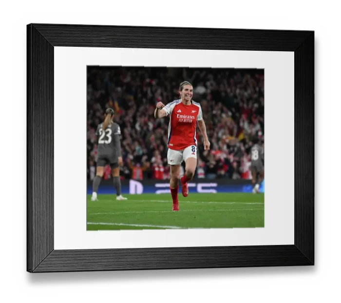 Framed Print : Arsenal FC v Real Madrid CF - UEFA Women's Champions League Quarter Finals Second Leg Arsenal FC v Real Madrid CF - UEFA Women's Champions League Quarter Finals Second Leg Framed Print : Arsenal FC v Real Madrid CF - UEFA Women's Champions League Quarter Finals Second Leg Arsenal FC v Real Madrid CF - UEFA Women's Champions League Quarter Finals Second Leg