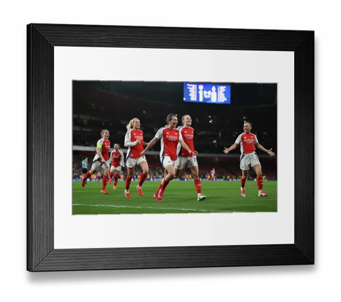 Framed Print : Arsenal FC v Real Madrid CF - UEFA Women's Champions League Quarter Finals Second Leg Arsenal FC v Real Madrid CF - UEFA Women's Champions League Quarter Finals Second Leg