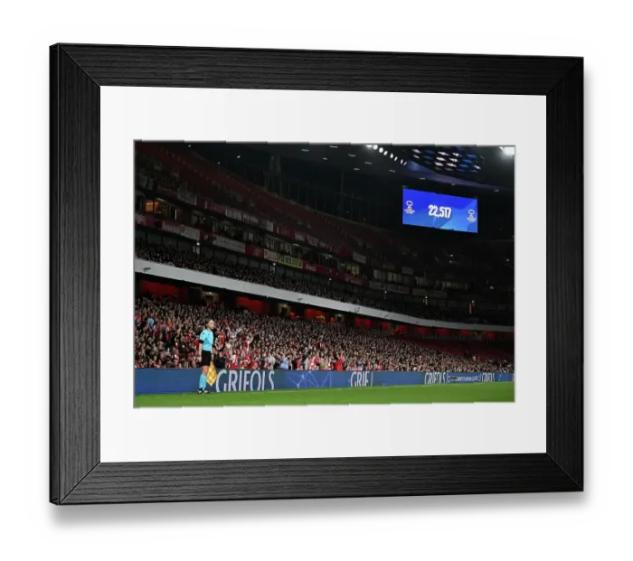 Framed Print : Arsenal FC v Real Madrid CF - UEFA Women's Champions League Quarter Finals Second Leg Framed Print : Arsenal FC v Real Madrid CF - UEFA Women's Champions League Quarter Finals Second Leg