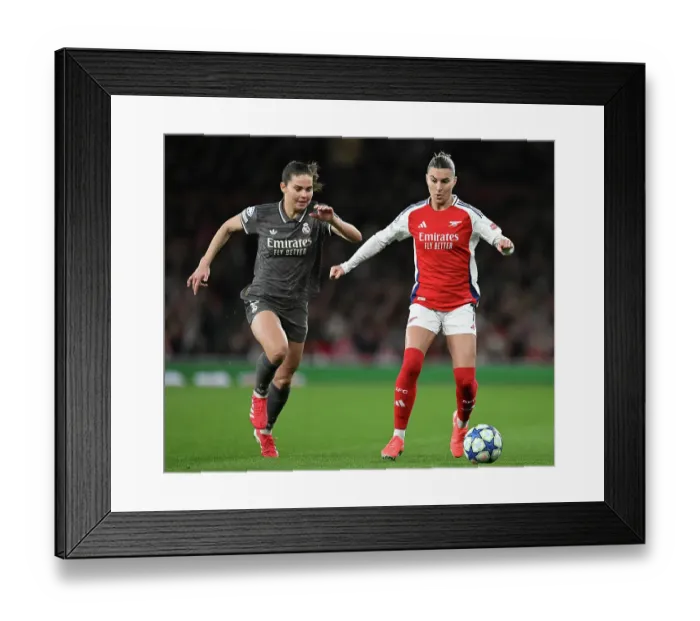 Framed Print : Arsenal FC v Real Madrid CF - UEFA Women's Champions League Quarter Finals Second Leg Framed Print : Arsenal FC v Real Madrid CF - UEFA Women's Champions League Quarter Finals Second Leg