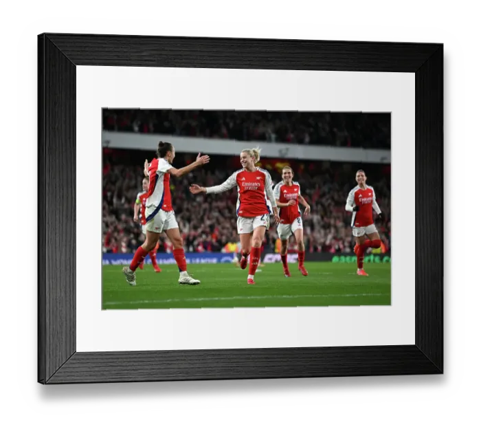 Framed Print : Arsenal FC v Real Madrid CF - UEFA Women's Champions League Quarter Finals Second Leg Arsenal FC v Real Madrid CF - UEFA Women's Champions League Quarter Finals Second Leg Framed Print : Arsenal FC v Real Madrid CF - UEFA Women's Champions League Quarter Finals Second Leg Arsenal FC v Real Madrid CF - UEFA Women's Champions League Quarter Finals Second Leg