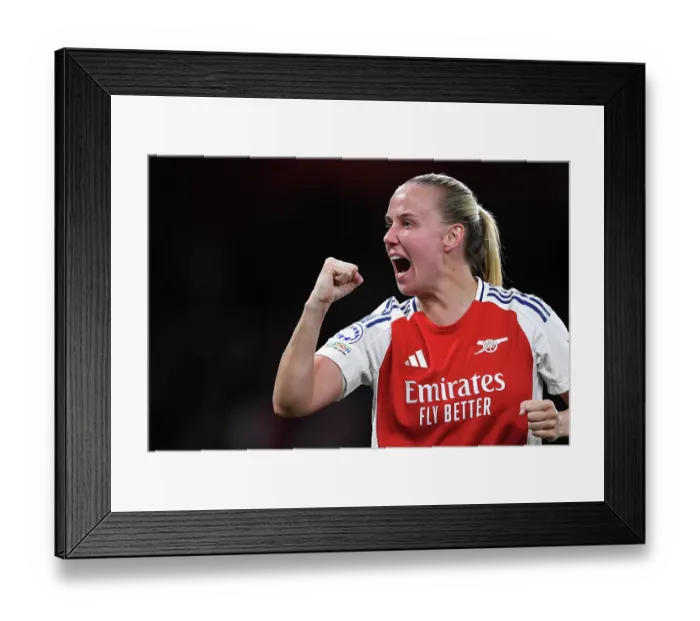 Framed Print : Arsenal FC v Real Madrid CF - UEFA Women's Champions League Quarter Finals Second Leg Arsenal FC v Real Madrid CF - UEFA Women's Champions League Quarter Finals Second Leg Framed Print : Arsenal FC v Real Madrid CF - UEFA Women's Champions League Quarter Finals Second Leg Arsenal FC v Real Madrid CF - UEFA Women's Champions League Quarter Finals Second Leg
