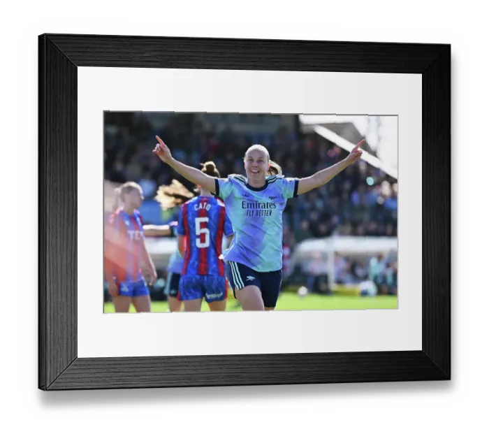 Framed Print : Crystal Palace v Arsenal FC - Barclays Women's Super League Crystal Palace v Arsenal FC - Barclays Women's Super League