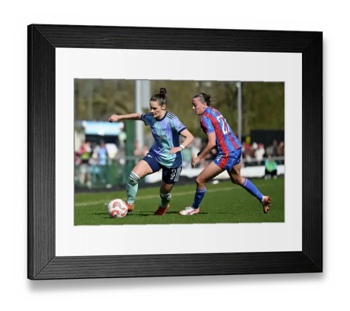 Framed Print : Crystal Palace v Arsenal FC - Barclays Women's Super League Crystal Palace v Arsenal FC - Barclays Women's Super League