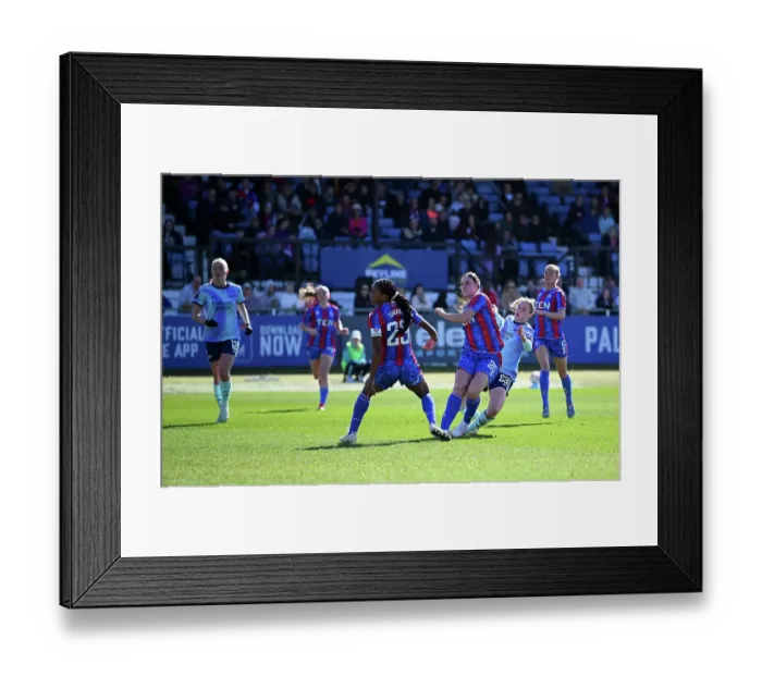 Framed Print : Crystal Palace v Arsenal FC - Barclays Women's Super League Crystal Palace v Arsenal FC - Barclays Women's Super League