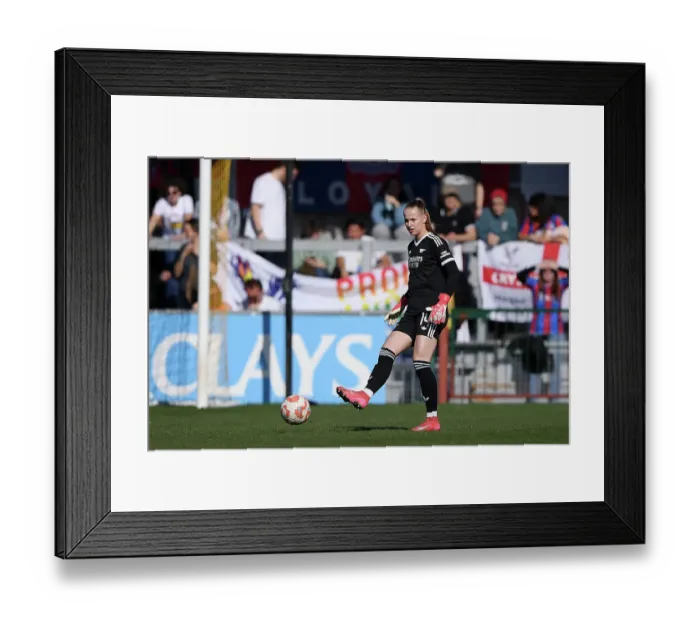 Framed Print : Crystal Palace v Arsenal FC - Barclays Women's Super League Crystal Palace v Arsenal FC - Barclays Women's Super League