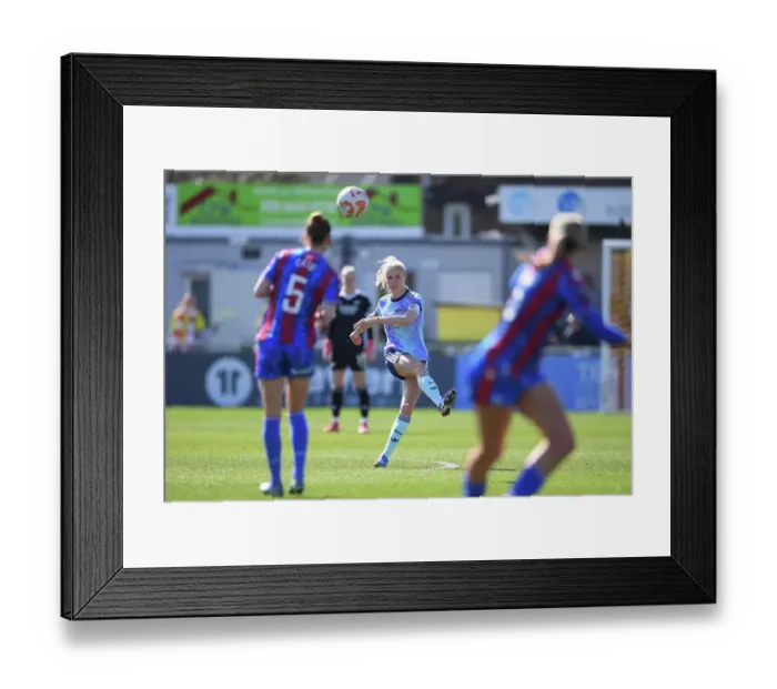 Framed Print : Crystal Palace v Arsenal FC - Barclays Women's Super League Crystal Palace v Arsenal FC - Barclays Women's Super League