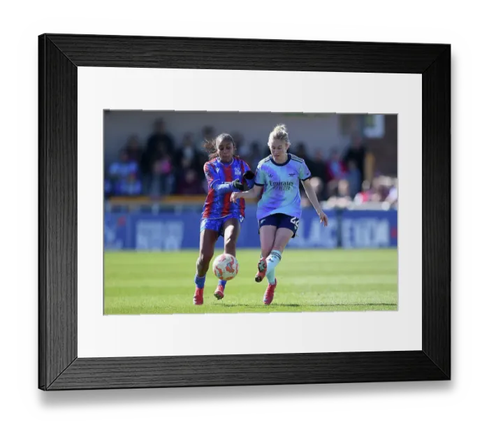 Framed Print : Crystal Palace v Arsenal FC - Barclays Women's Super League Crystal Palace v Arsenal FC - Barclays Women's Super League